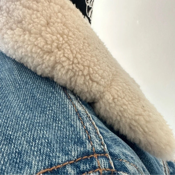 UGG Jeans Jacket Size Small Cotton Removable Shearling Lamb Fur Collar Preppy - Picture 4 of 14